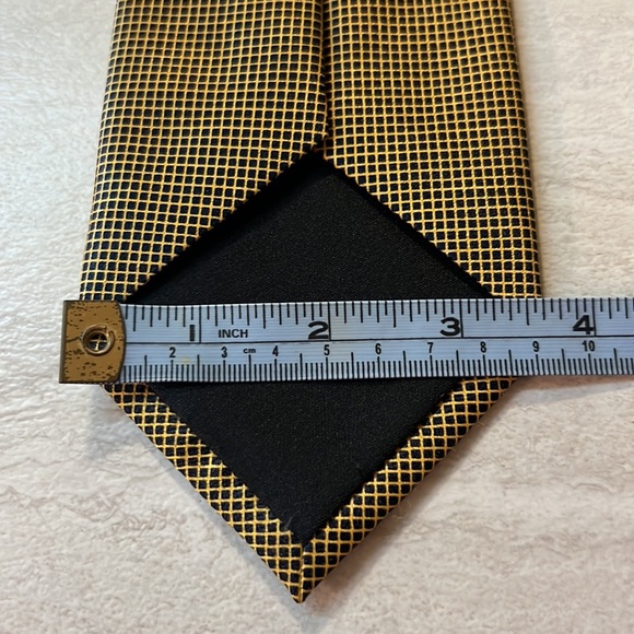 Bo n Tie Executive Black & Golden Tie - Picture 3 of 6